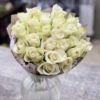 Букет Белоснежные розы Кения 25 шт